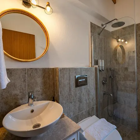 Hatica By Fora Alacati *
